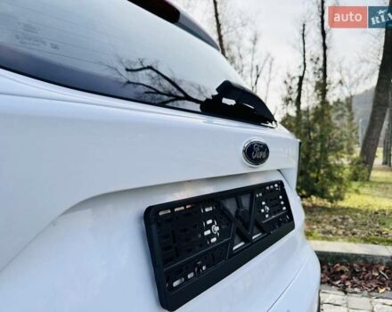 Білий Форд Куга, об'ємом двигуна 2 л та пробігом 140 тис. км за 18500 $, фото 40 на Automoto.ua