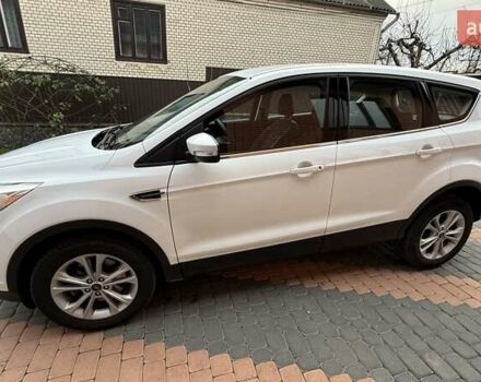 Білий Форд Куга, об'ємом двигуна 2 л та пробігом 187 тис. км за 16963 $, фото 3 на Automoto.ua