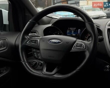 Белый Форд Куга, объемом двигателя 2 л и пробегом 184 тыс. км за 18700 $, фото 52 на Automoto.ua