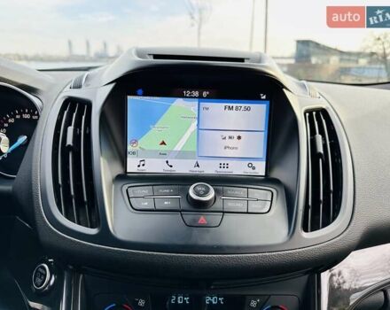 Білий Форд Куга, об'ємом двигуна 2 л та пробігом 140 тис. км за 18500 $, фото 58 на Automoto.ua