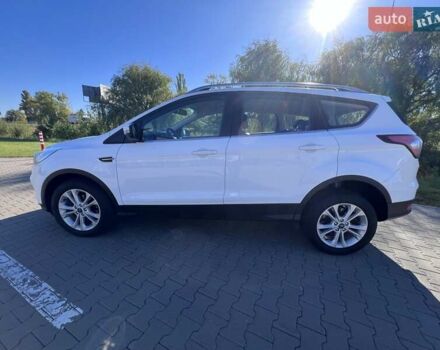 Белый Форд Куга, объемом двигателя 1.5 л и пробегом 182 тыс. км за 18000 $, фото 18 на Automoto.ua