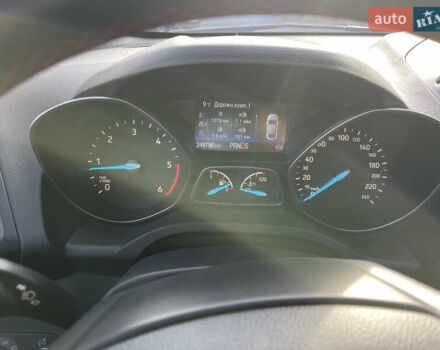 Білий Форд Куга, об'ємом двигуна 2 л та пробігом 248 тис. км за 17500 $, фото 43 на Automoto.ua