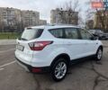Белый Форд Куга, объемом двигателя 2 л и пробегом 134 тыс. км за 18950 $, фото 4 на Automoto.ua