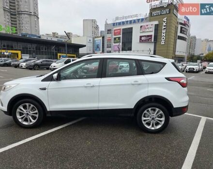 Форд Куга 2019 в Киеве на Automoto.ua Белый Форд Куга, объемом двигателя 2 л и пробегом 133 тыс. км за 19500 $, фото 8 на Automoto.ua