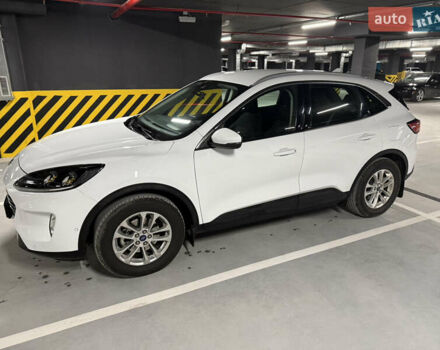 Белый Форд Куга, объемом двигателя 2 л и пробегом 60 тыс. км за 26000 $, фото 8 на Automoto.ua