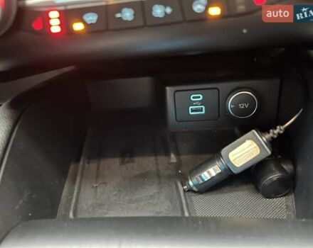 Белый Форд Куга, объемом двигателя 2 л и пробегом 91 тыс. км за 23800 $, фото 35 на Automoto.ua