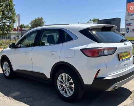 Белый Форд Куга, объемом двигателя 1.5 л и пробегом 86 тыс. км за 22500 $, фото 5 на Automoto.ua