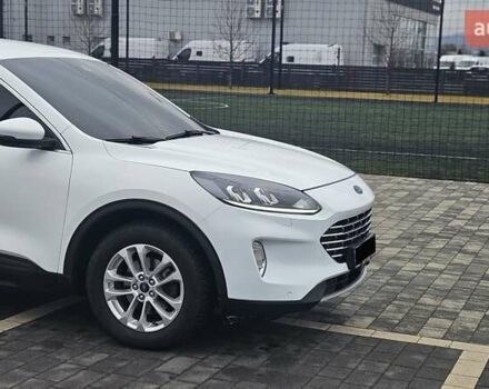 Білий Форд Куга, об'ємом двигуна 2 л та пробігом 209 тис. км за 20300 $, фото 7 на Automoto.ua