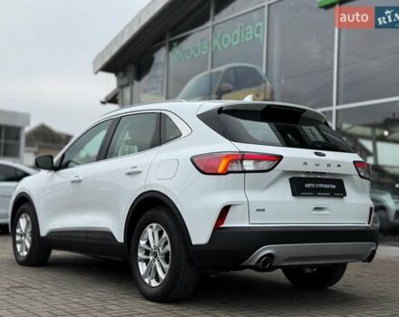 Белый Форд Куга, объемом двигателя 2 л и пробегом 94 тыс. км за 24300 $, фото 2 на Automoto.ua