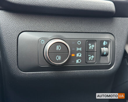 Белый Форд Куга, объемом двигателя 2 л и пробегом 94 тыс. км за 24300 $, фото 4 на Automoto.ua