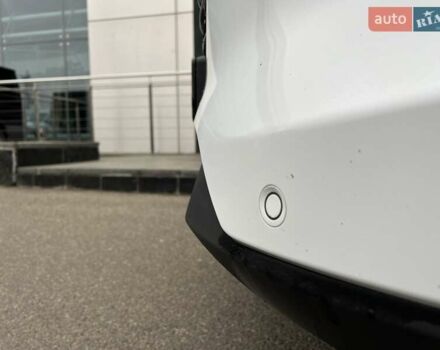 Белый Форд Куга, объемом двигателя 2 л и пробегом 91 тыс. км за 23800 $, фото 10 на Automoto.ua