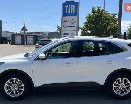 Белый Форд Куга, объемом двигателя 1.5 л и пробегом 86 тыс. км за 22500 $, фото 4 на Automoto.ua