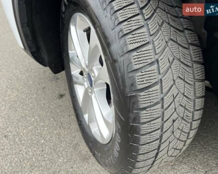 Белый Форд Куга, объемом двигателя 2 л и пробегом 91 тыс. км за 23800 $, фото 11 на Automoto.ua