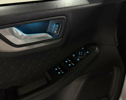 Белый Форд Куга, объемом двигателя 2 л и пробегом 60 тыс. км за 26000 $, фото 20 на Automoto.ua