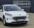Белый Форд Куга, объемом двигателя 2 л и пробегом 208 тыс. км за 21800 $, фото 3 на Automoto.ua