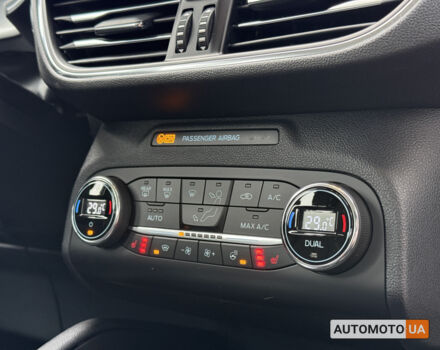 Белый Форд Куга, объемом двигателя 2 л и пробегом 94 тыс. км за 24300 $, фото 6 на Automoto.ua