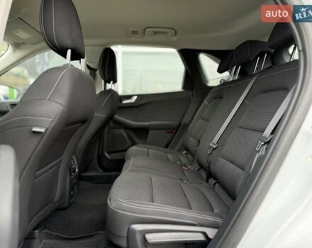 Белый Форд Куга, объемом двигателя 2 л и пробегом 94 тыс. км за 24300 $, фото 12 на Automoto.ua