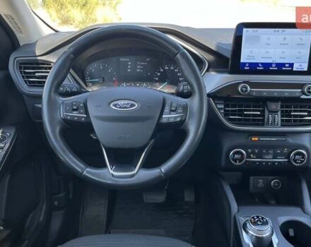 Белый Форд Куга, объемом двигателя 1.5 л и пробегом 86 тыс. км за 22500 $, фото 17 на Automoto.ua