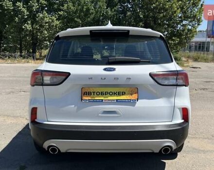 Белый Форд Куга, объемом двигателя 1.5 л и пробегом 86 тыс. км за 22500 $, фото 7 на Automoto.ua
