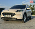 Білий Форд Куга, об'ємом двигуна 2 л та пробігом 66 тис. км за 26800 $, фото 1 на Automoto.ua