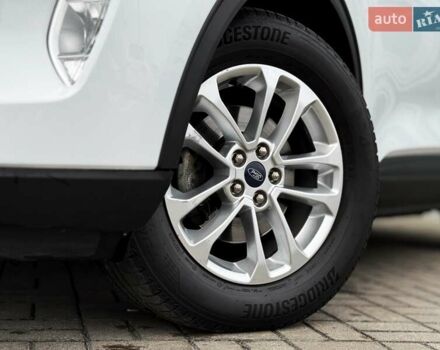 Белый Форд Куга, объемом двигателя 2 л и пробегом 94 тыс. км за 24300 $, фото 7 на Automoto.ua