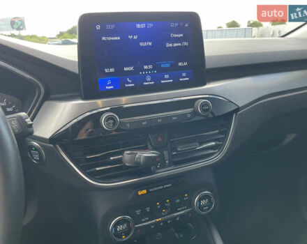 Белый Форд Куга, объемом двигателя 2 л и пробегом 85 тыс. км за 24000 $, фото 19 на Automoto.ua