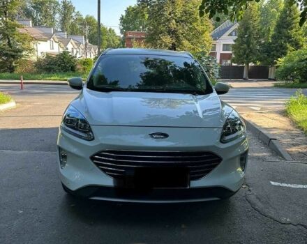 Білий Форд Куга, об'ємом двигуна 1.5 л та пробігом 27 тис. км за 25500 $, фото 2 на Automoto.ua