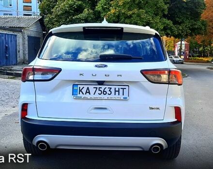 Белый Форд Куга, объемом двигателя 1.5 л и пробегом 59 тыс. км за 22500 $, фото 5 на Automoto.ua