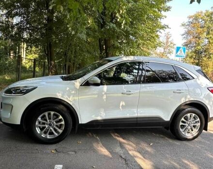 Білий Форд Куга, об'ємом двигуна 1.5 л та пробігом 27 тис. км за 25500 $, фото 8 на Automoto.ua