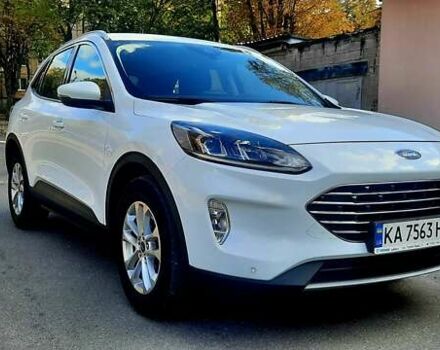 Белый Форд Куга, объемом двигателя 1.5 л и пробегом 59 тыс. км за 22500 $, фото 11 на Automoto.ua
