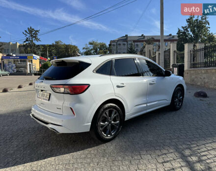 Белый Форд Куга, объемом двигателя 1.5 л и пробегом 53 тыс. км за 24999 $, фото 7 на Automoto.ua