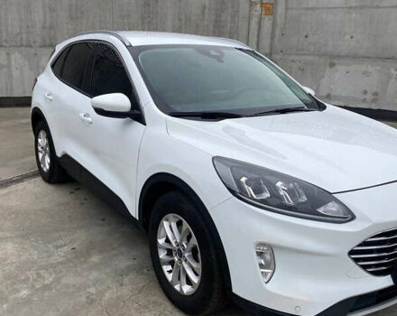 Белый Форд Куга, объемом двигателя 1.5 л и пробегом 54 тыс. км за 24600 $, фото 7 на Automoto.ua