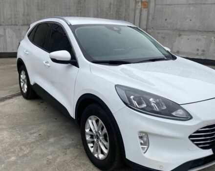 Білий Форд Куга, об'ємом двигуна 1.5 л та пробігом 54 тис. км за 24600 $, фото 1 на Automoto.ua