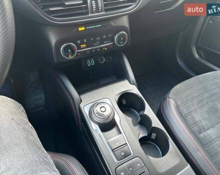 Белый Форд Куга, объемом двигателя 1.5 л и пробегом 31 тыс. км за 24200 $, фото 17 на Automoto.ua