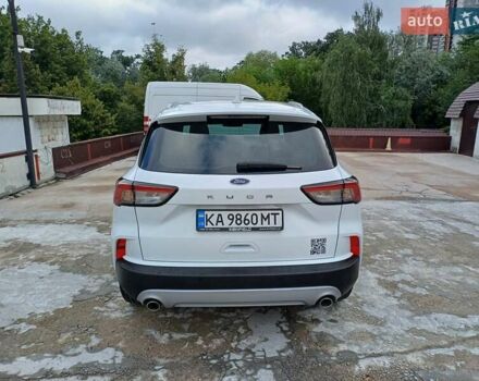 Белый Форд Куга, объемом двигателя 2 л и пробегом 24 тыс. км за 32000 $, фото 5 на Automoto.ua