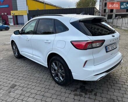 Белый Форд Куга, объемом двигателя 1.5 л и пробегом 31 тыс. км за 24200 $, фото 7 на Automoto.ua