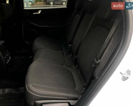 Белый Форд Куга, объемом двигателя 1.5 л и пробегом 6 тыс. км за 25500 $, фото 16 на Automoto.ua