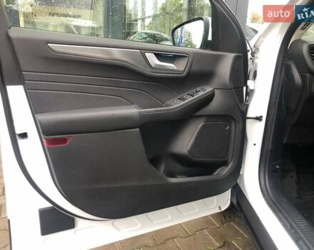 Белый Форд Куга, объемом двигателя 1.5 л и пробегом 6 тыс. км за 25500 $, фото 12 на Automoto.ua