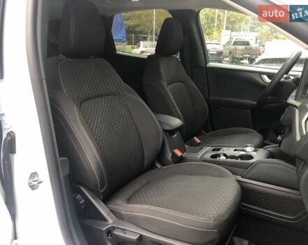 Белый Форд Куга, объемом двигателя 1.5 л и пробегом 6 тыс. км за 25500 $, фото 14 на Automoto.ua