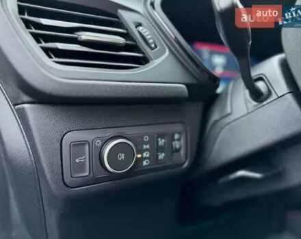 Белый Форд Куга, объемом двигателя 1.5 л и пробегом 22 тыс. км за 35000 $, фото 2 на Automoto.ua