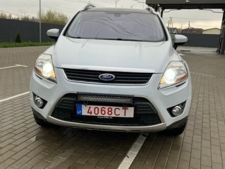 Белый Форд Куга, объемом двигателя 2 л и пробегом 260 тыс. км за 6151 $, фото 1 на Automoto.ua