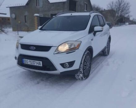 Белый Форд Куга, объемом двигателя 2 л и пробегом 400 тыс. км за 8300 $, фото 1 на Automoto.ua