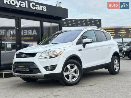 Форд Куга 2010 в Харькове на Automoto.ua Белый Форд Куга, объемом двигателя 2 л и пробегом 250 тыс. км за 11300 $, фото 1 на Automoto.ua