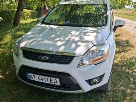 Белый Форд Куга, объемом двигателя 2 л и пробегом 265 тыс. км за 8500 $, фото 1 на Automoto.ua