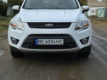 Белый Форд Куга, объемом двигателя 2 л и пробегом 180 тыс. км за 10500 $, фото 1 на Automoto.ua