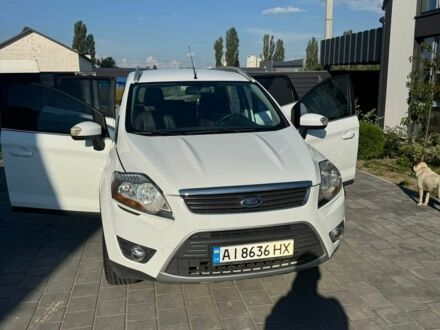 Білий Форд Куга, об'ємом двигуна 2.5 л та пробігом 230 тис. км за 9100 $, фото 1 на Automoto.ua