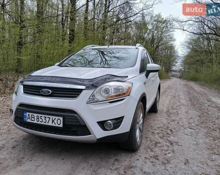 Белый Форд Куга, объемом двигателя 2.52 л и пробегом 228 тыс. км за 9200 $, фото 1 на Automoto.ua