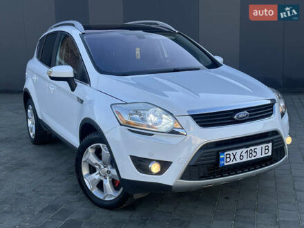 Белый Форд Куга, объемом двигателя 2 л и пробегом 255 тыс. км за 11200 $, фото 1 на Automoto.ua
