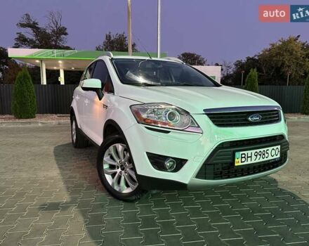 Белый Форд Куга, объемом двигателя 2.52 л и пробегом 60 тыс. км за 12200 $, фото 1 на Automoto.ua