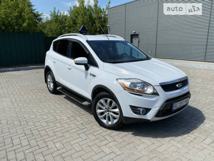 Форд Куга 2010 у Днепре (Днепропетровске) на Automoto.ua Белый Форд Куга, об'ємом двигуна 2.52 л та пробігом 170 тис. км за 11999 $, фото 1 на Automoto.ua
